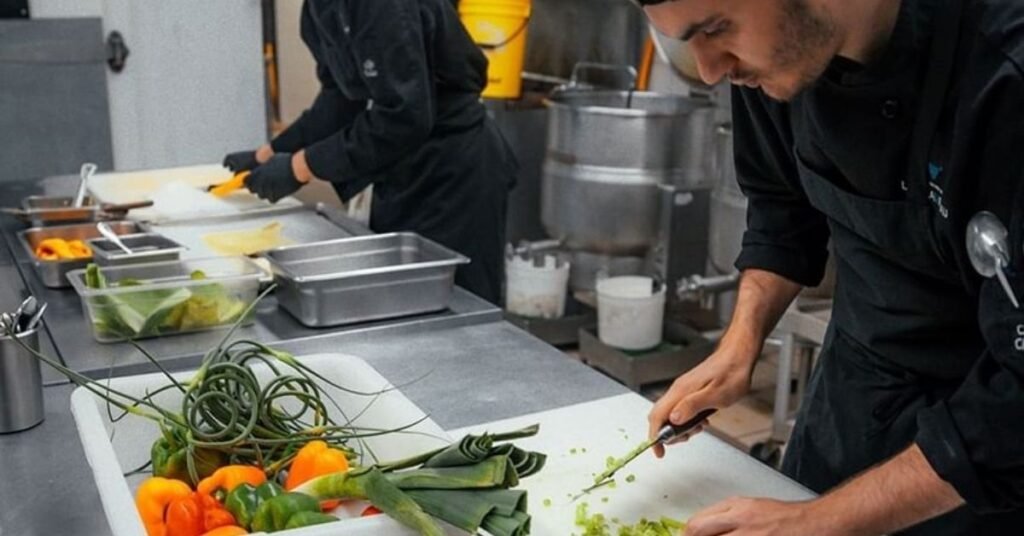 Kitchen Helper Jobs in Canada